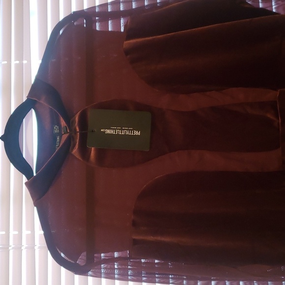 NWT Pretty Little thing Chocolate Velvet Long Sleeve mini dress plus size - Picture 4 of 11